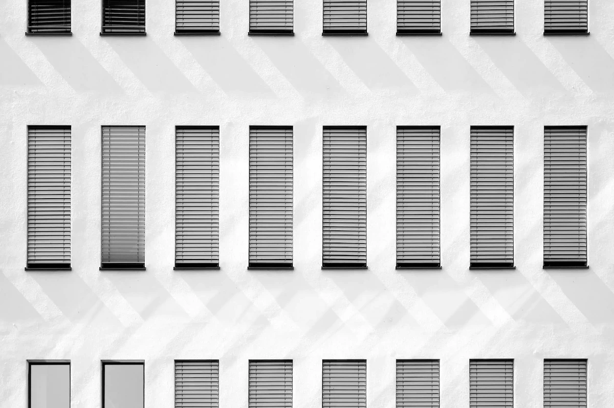 Fenster eines Gebรคudes in Nรผrnberg, Deutschland